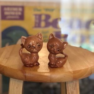 Mid Century Kitty Salt & Pepper Shakers